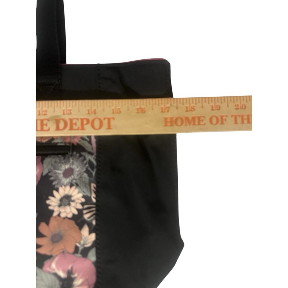 Sakroots Travel Tote Purse New Adventures Graphite Bloom Black Floral Bag Charm - Picture 12 of 16